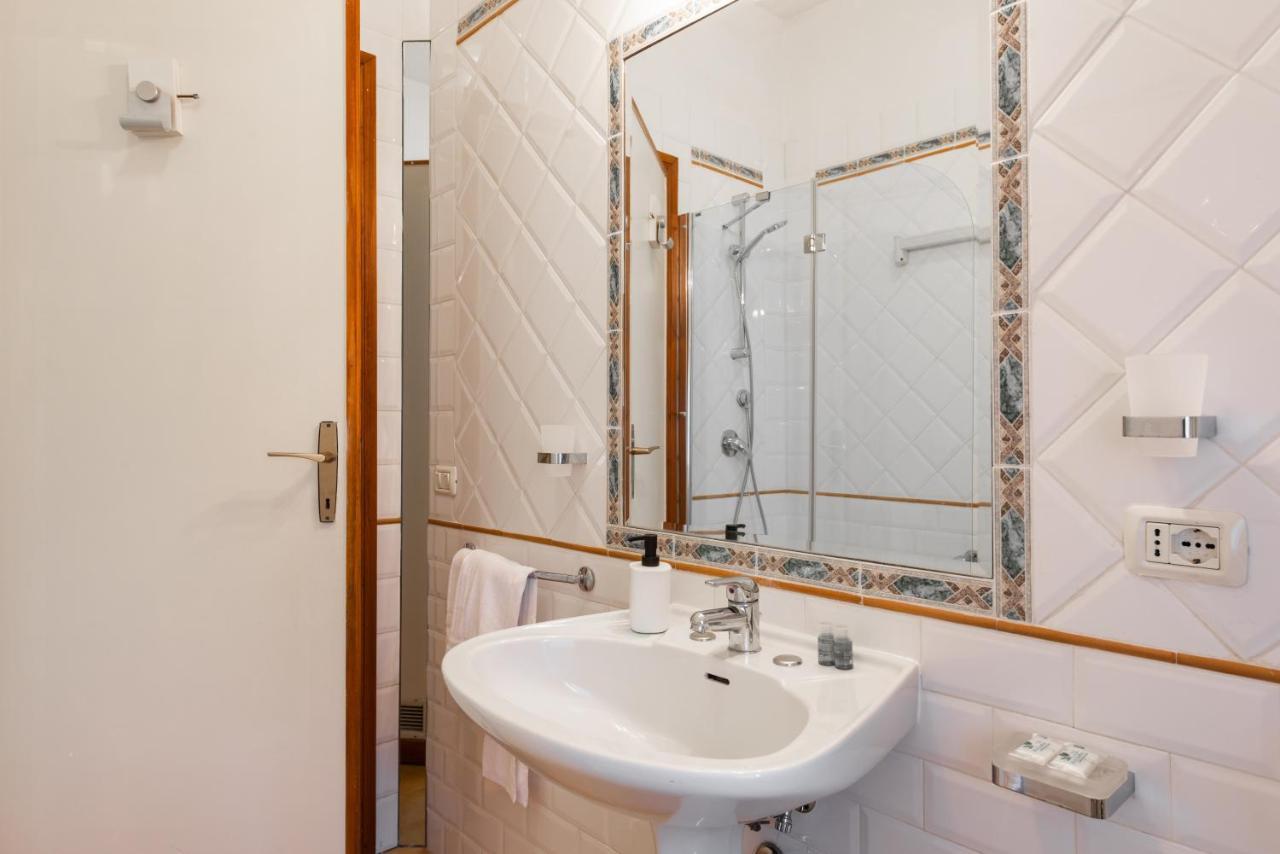 Studio Suite Aurelia Antica Rome Bagian luar foto